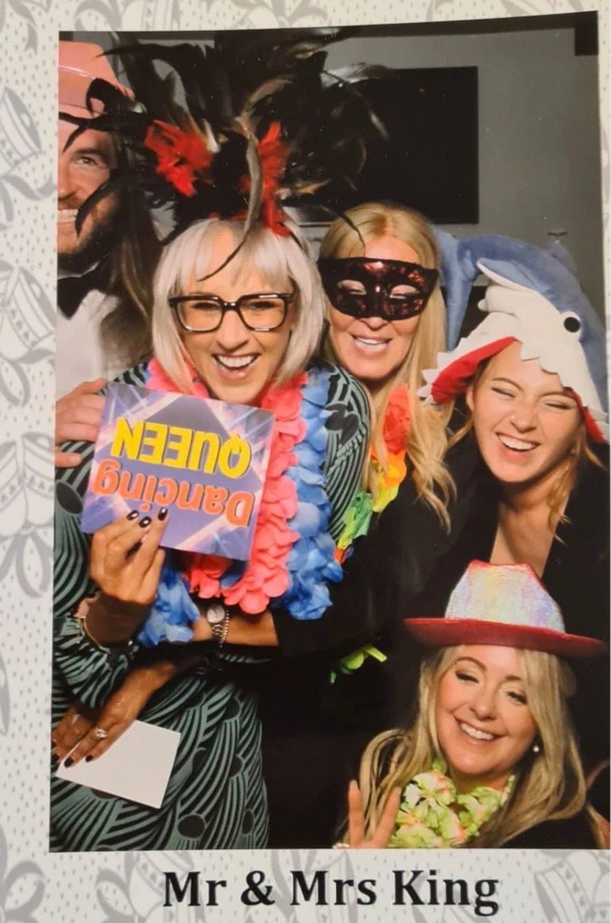 Mr & Mrs King – Wedding Photo Booth Fun