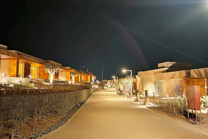 تنفيذ أرضيات ريزن بوند في السعودية | تنفيذ إحترافي بضمان – أعمال العمرانية الحديثة (Resin Bound)0502264022