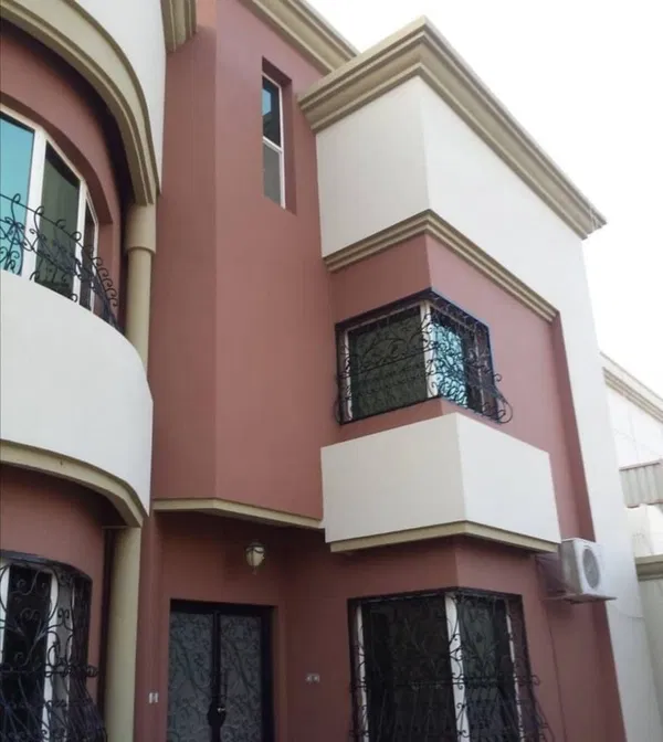 المشاريع المنفذة من واجهات البروفايل