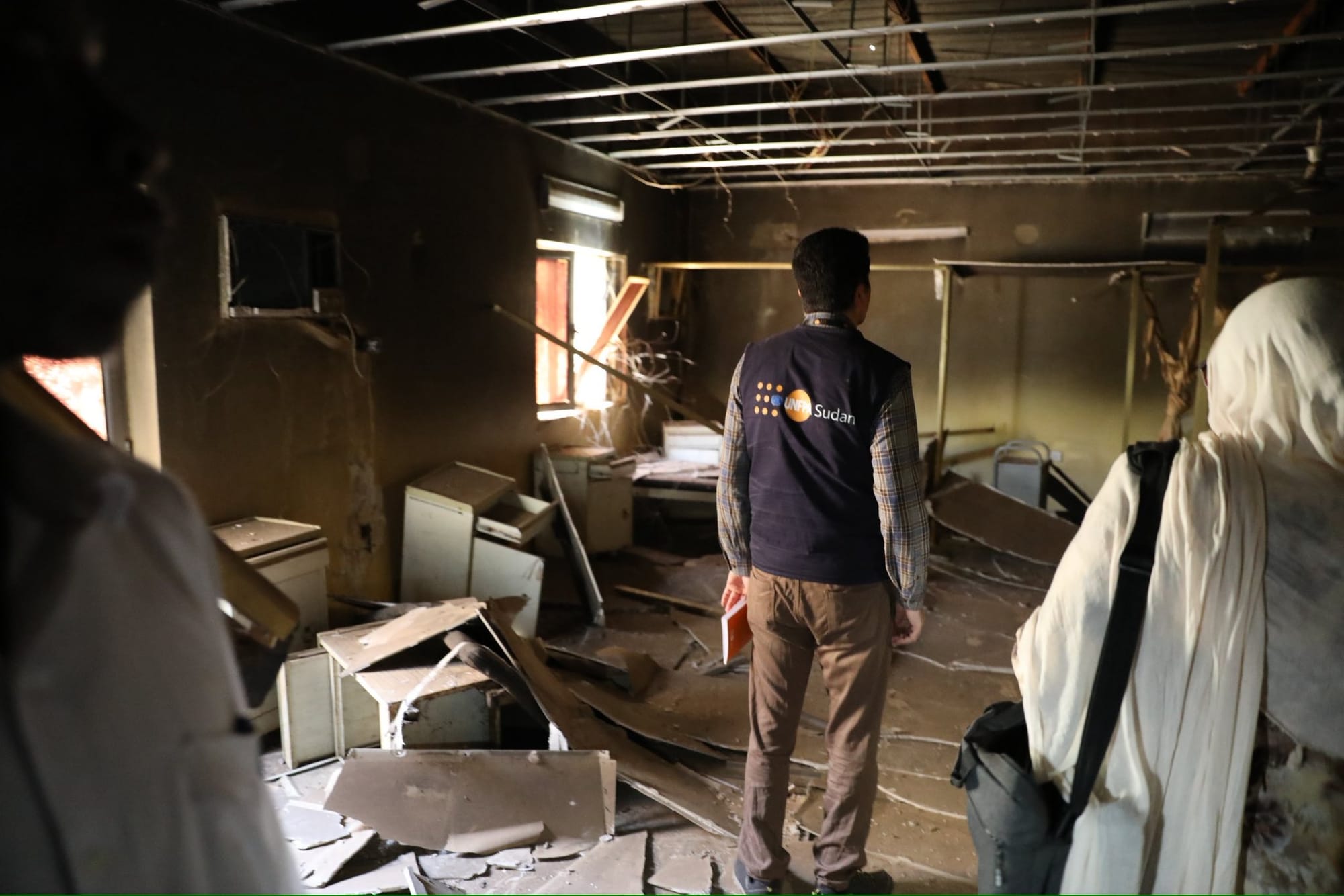 A UN fund warns of humanitarian obstacles preventing the return of displaced persons to Khartoum.