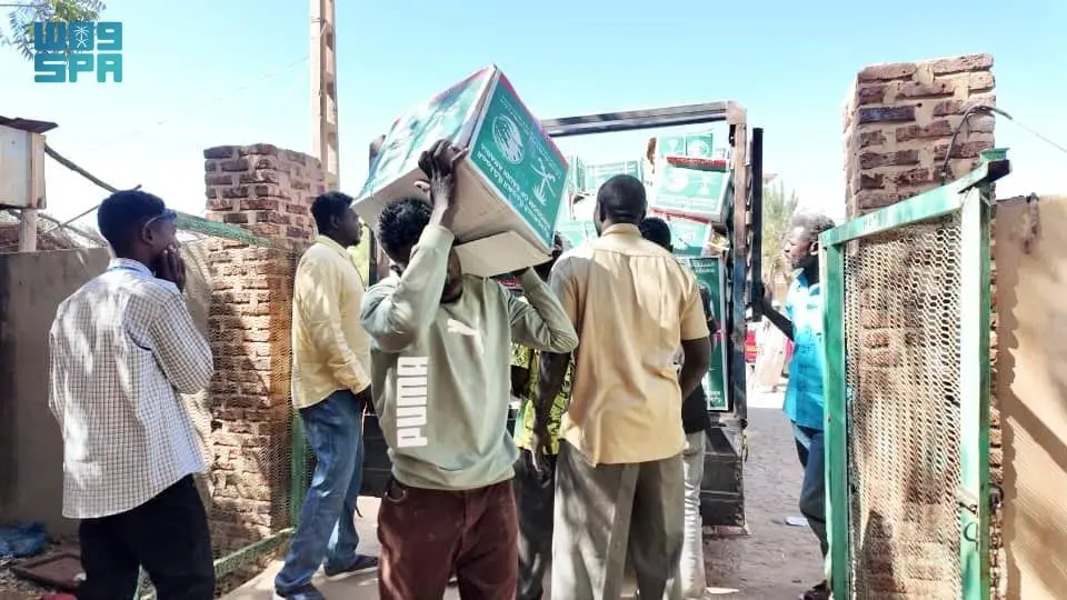 الملك سلمان للإغاثة يوزع 2300 سلة غذائية بشمال كردفان