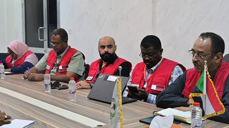 الصحة الاتحادية والهلال الأحمر القطري يرتبان لاستلام شحنات دوائية من صندوق قطر للتنمية