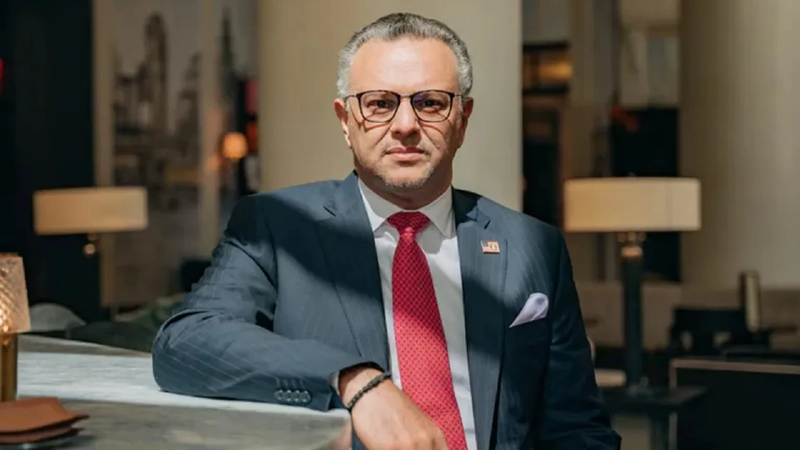 مستشار ترامب يحذر من خطر تقسيم السودان ويدعو لهدنة إنسانية