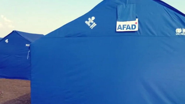 "آفاد" التركية تقدم 30 ألف خيمة إيواء لنازحي السودان