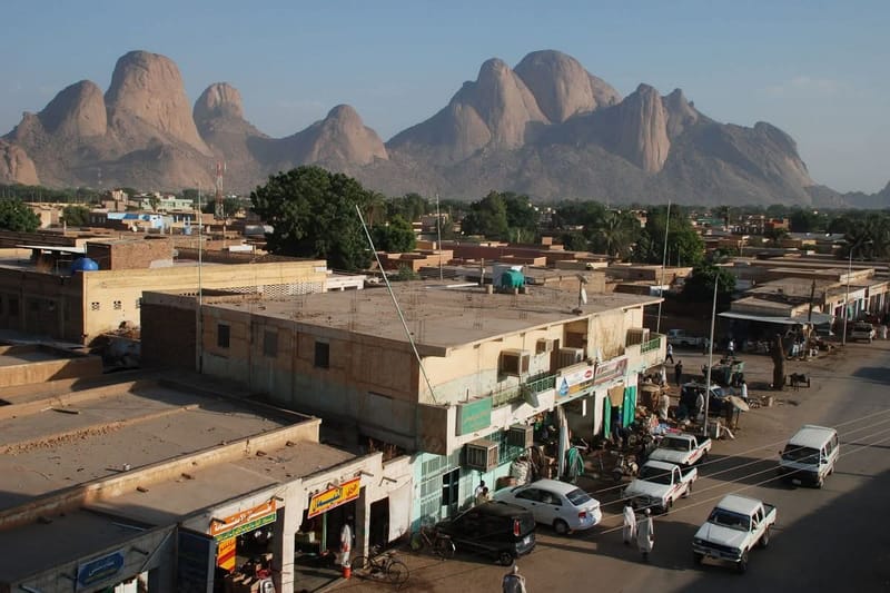 لجنة معلمي كسلا تعلق الإضراب أسبوعا وتشيد بصمود المعلمين