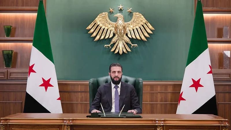 "طوينا صفحة مؤلمة".. الشرع يعلن رفع العقوبات عن سوريا