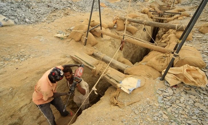 مقتل منقبين سودانيين في قصف جوي بمنطقة المثلث الحدودي