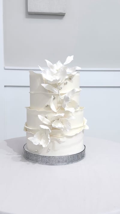 WEDDING CAKES  image