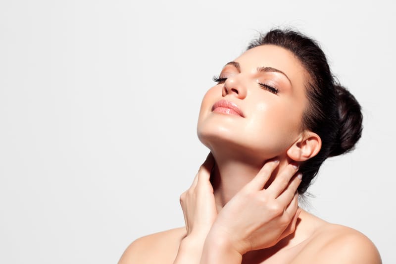 كل ما تحتاج معرفته عن إبرة فيليشيا Fillicia لتحفيز الكولاجين وتجديد البشرة