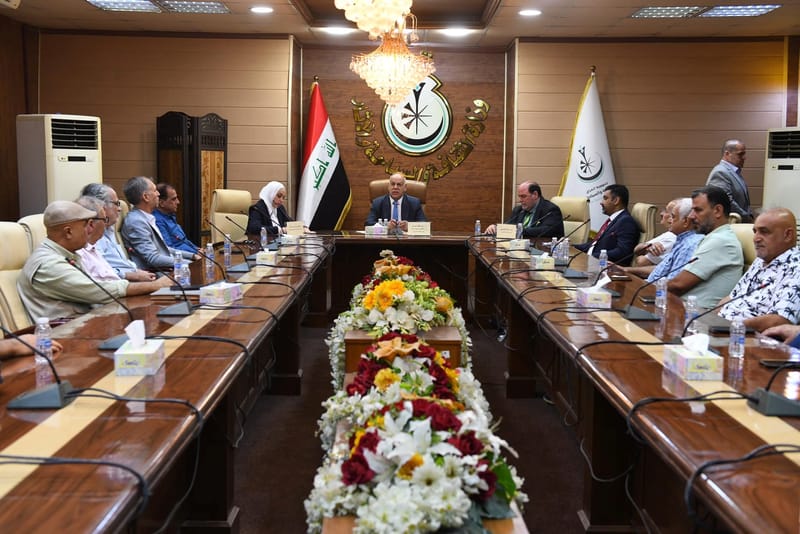 المشهد التشكيلي العراقي .. مضمونه وهمومه على طاولة حوار وزير الثقافة مع التشكيليين