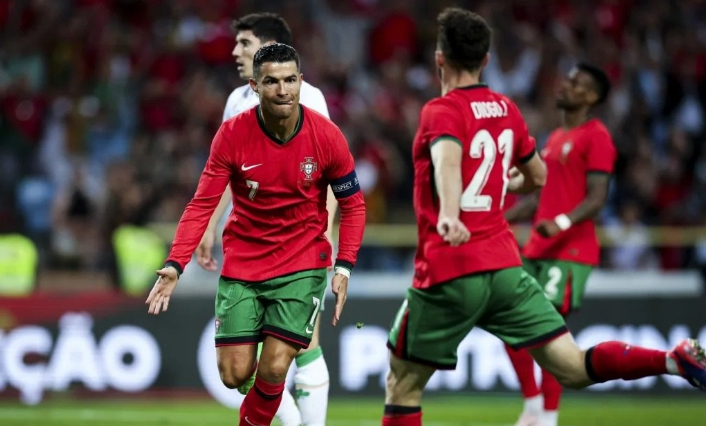 مدرب البرتغال يرد على الانتقادات قبل مواجهة فرنسا اليوم