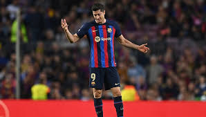 ليفاندوفسكي: برشلونة سينهي الصيف بفريق جيد