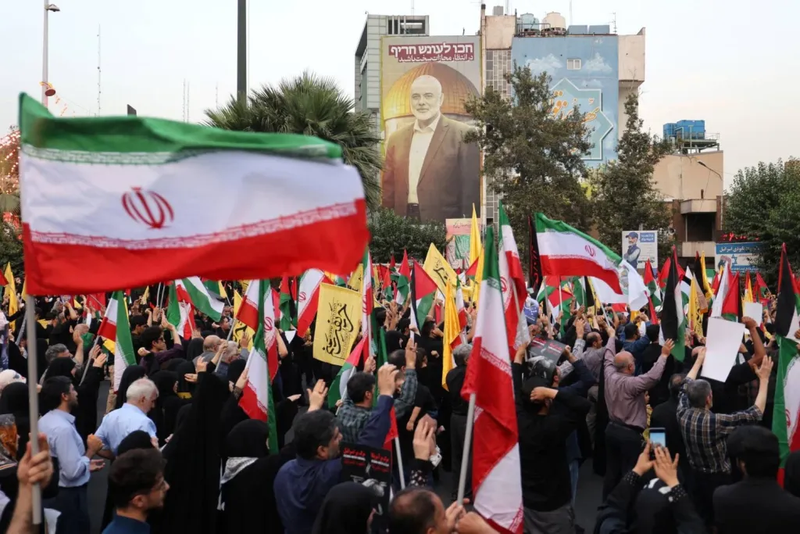 انطلاق مراسم تشييع إسماعيل هنية وسط طهران