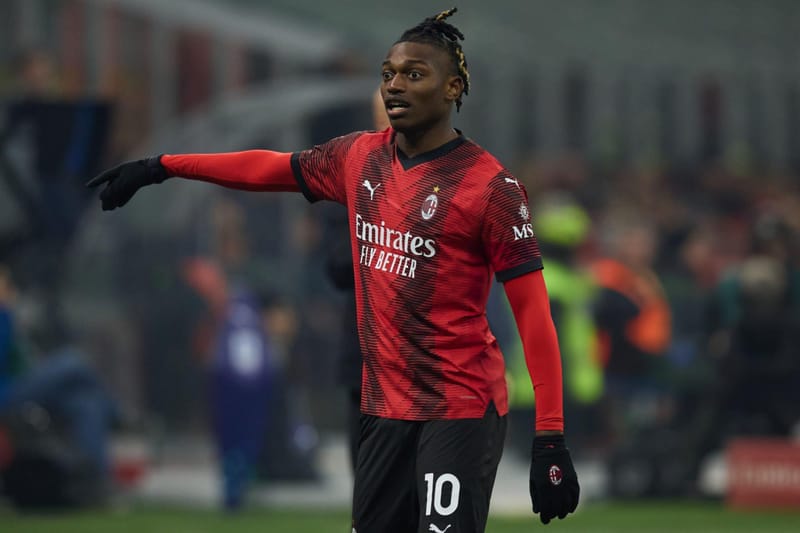 تحول مفاجئ من برشلونة إلى نجم ميلان