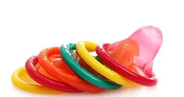 الصحة العالمية تحذر: انخفاض استخدام الواقيات الذكرية يهدد صحة الشباب