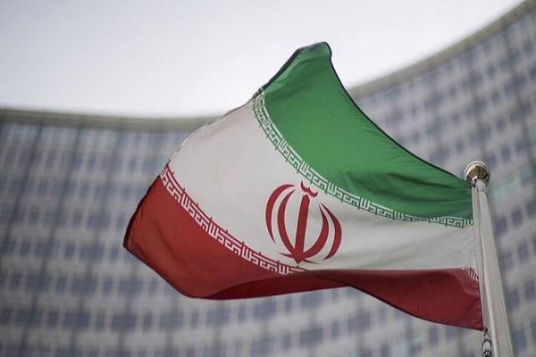 الخارجية الإيرانية : بزشكيان سيوقع في العراق مذكرات تفاهم أمنية