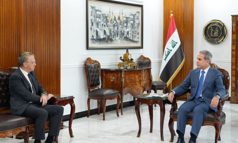 القاضي زيدان والسفير الفرنسي يبحثان التعاون القضائي بين البلدين