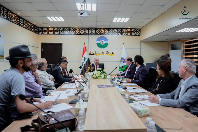 في الاجتماع الأول للجنة مبادرة رئيس الوزراء  لدعم السينما وزير الثقافة يؤكد ضرورة تصدّر السينما العراقية للمشهد العربي والدولي
