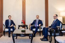 نيجيرفان بارزاني يصل الى تركيا