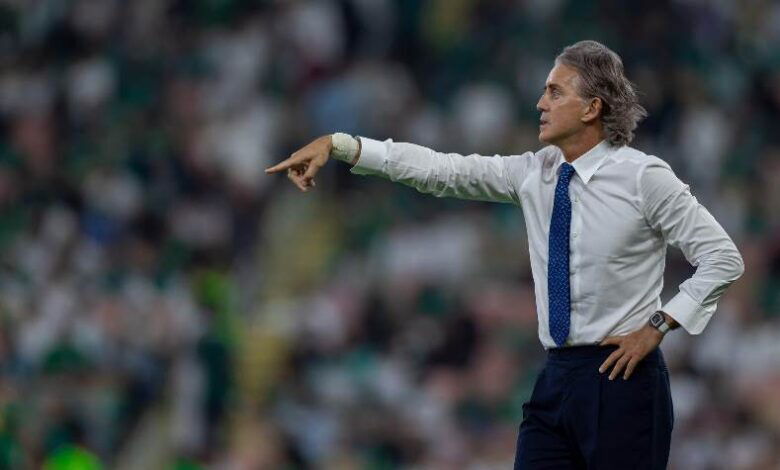 المنتخب السعودي يقيل مدربه مانشيني