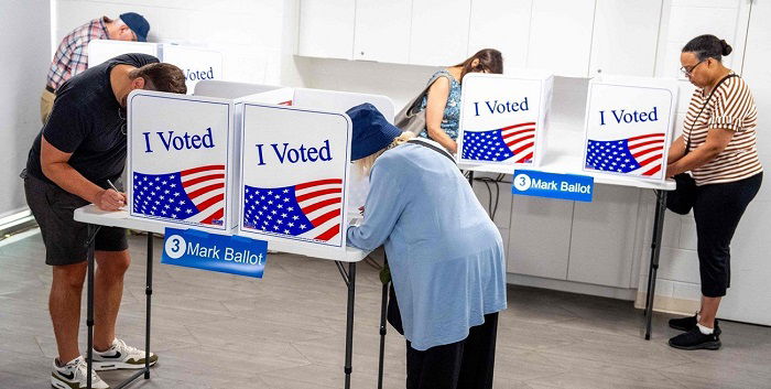 بدء التصويت بالانتخابات الرئاسية الأمريكية