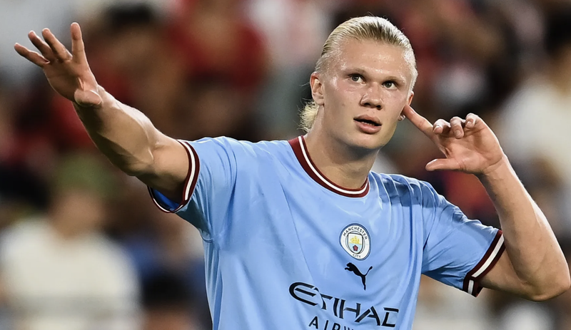 مانشستر سيتي يغري هالاند بعقد مميز