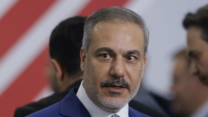 تركيا تعلن انفتاحها على المبادرة العراقية للوساطة مع سوريا