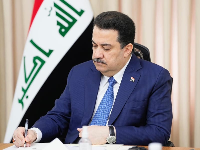 توجيه من السوداني بإعادة النظر في العقود المبرمة بالمطارات العراقية