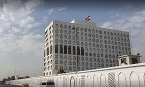 وزارة الخارجية: العراق يدين العدوان الصهيوني على مركز إيواء تابع لمدرسة دار الأرقم في غزة