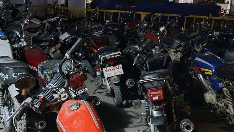 حملة مباغتة في الديوانية.. 75 دراجة مخالفة في قبضة الشرطة