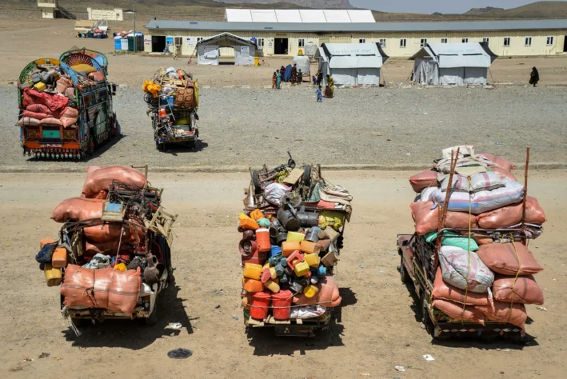 وزير الخارجية الباكستاني يزور كابول بظل تزايد عمليات ترحيل الأفغان بقرار من إسلام آباد