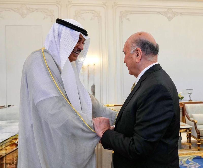 حديث عن المفاوضات الأميركية الإيرانية والقمة العربية في بغداد.. تفاصيل لقاء بين فؤاد حسين وولي عهد الكويت