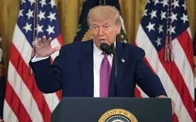 ترامب يحذر إيران من مهاجمة المصالح الأمريكية في الشرق الأوسط