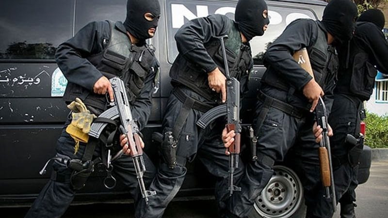 إيران تعلن توقيف أوروبي بتهمة التجسس على مواقع عسكرية