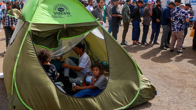 المنظمة الدولية للهجرة: نحو 450 ألف أفغاني عادوا من إيران منذ الأول من حزيران