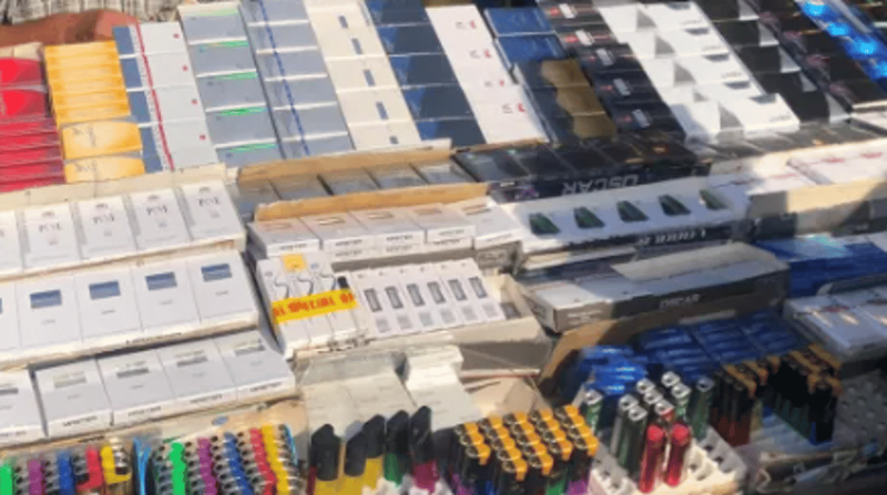 ينفذها جهاز التقييس والسيطرة                                                                                                                                                                                                   حملة على السكائر المهربة وإنذارات لأصحاب المتاجر لمنع بيعها وتداولها