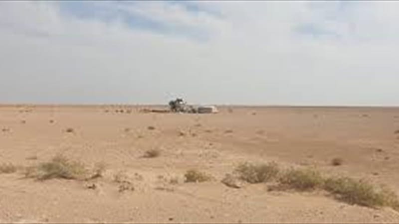 فتح تحقيق بملابسات احتراق عجلة تابعة لمنظمة نرويجية لإزالة الألغام في صحراء الرميلة