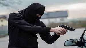 بين بغداد وذي قار..  تسليب 131 مليون دينار تحت تهديد السلاح