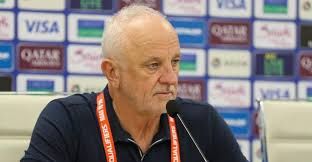 أرنولد يعلن عن تشكيلة المنتخب الوطني لمواجهة هونغ كونغ