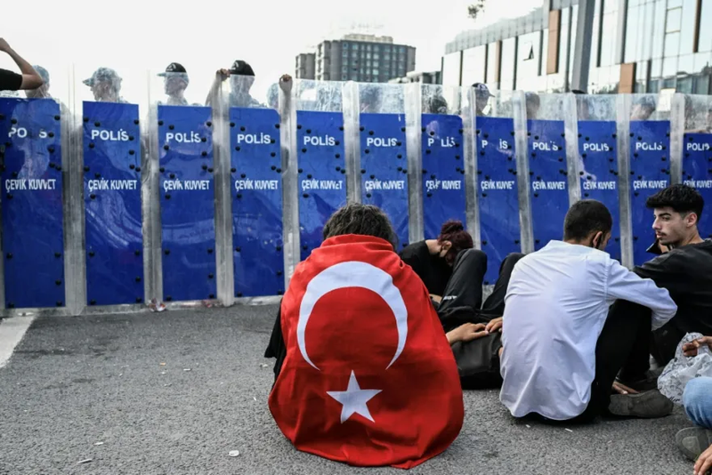 حملة جديدة على المعارضة في اسطنبول