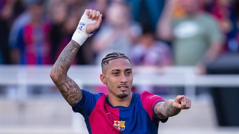 رافينيا يحقق إنجازا تاريخيا في ليلة سداسية فالنسيا