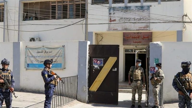 للحد من التحرش وضمان أمن الطلبة.. دوريات شرطة قرب مدارس النجف