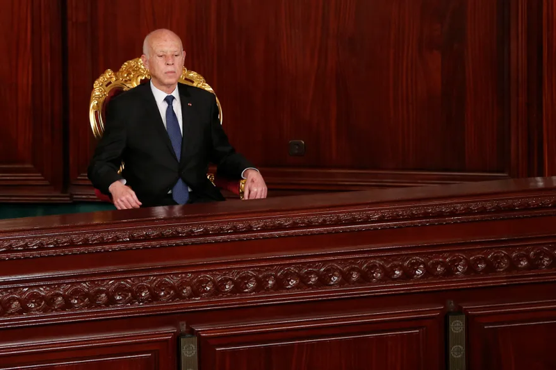 بعد انتقادات واسعة.. محكمة تونسية تطلق سراح رجل حُكم عليه بالإعدام