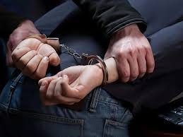 بينهم أجنبي.. الإطاحة بعصابة مخدرات في النجف