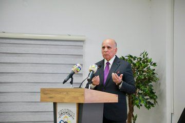 بمشاركة وزير الخارجية ووكلاء الوزارة والأكاديميين والخبراء ..ملتقى بحر العلوم للحوار يناقش دور مراكز الأبحاث في دعم الدبلوماسية العراقية.