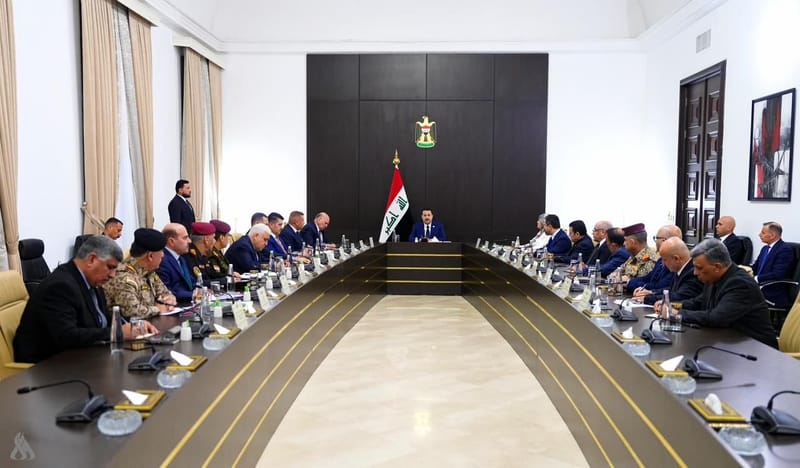 القائد العام للقوات المسلحة يترأس اجتماعاً طارئاً للمجلس الوزاري للأمن الوطني