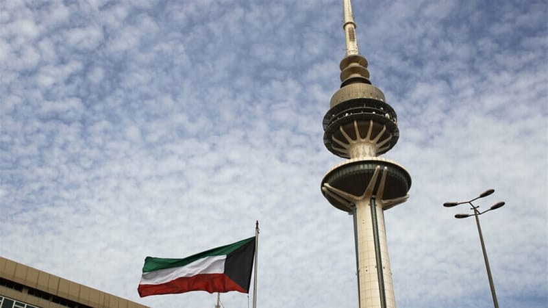 الجيش الكويتي يعلن الاستنفار: نتصدى لهجوم مسيرات معادية