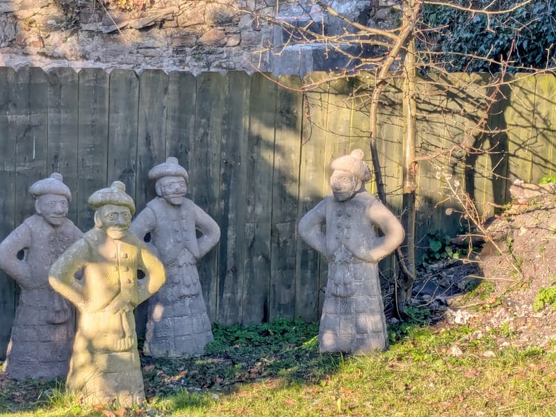 The Myth, Whisky, Rum, Bagpipes, Blarney and Clurichauns – The Madcap Magus of Blackness Distillery