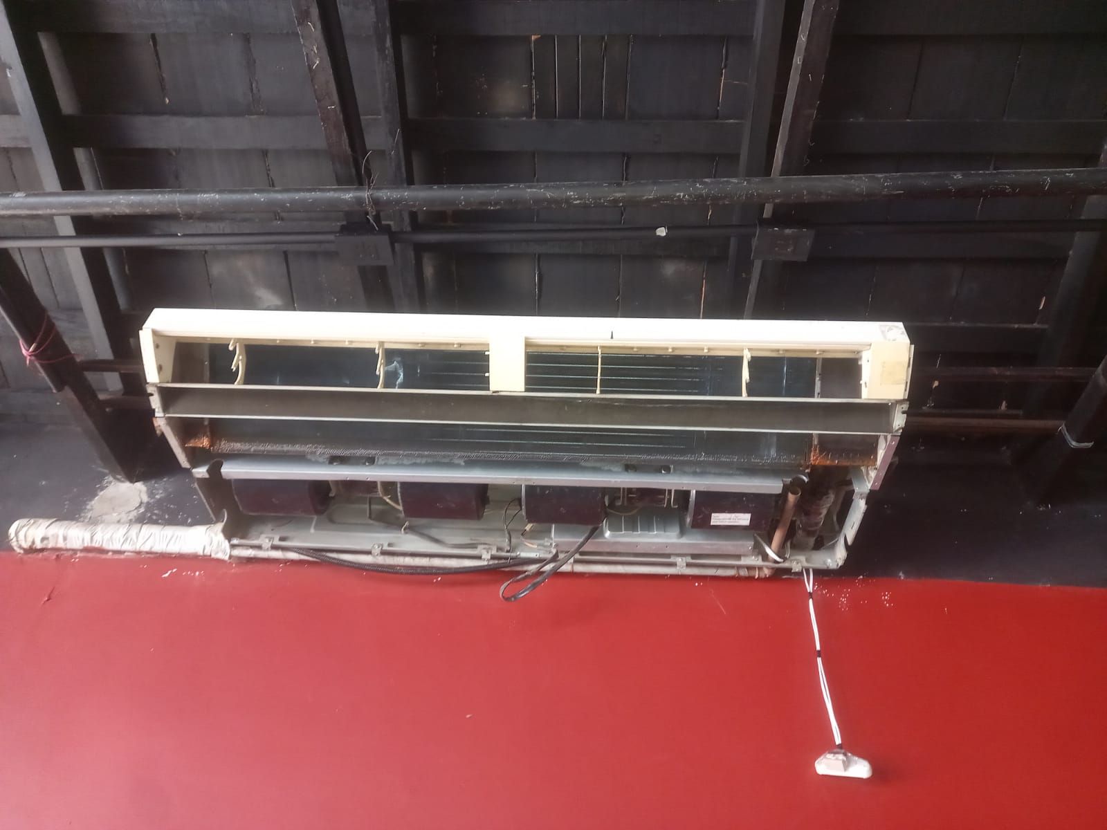 Mantenimiento Gral., Reparaciones e Instalación de AA.