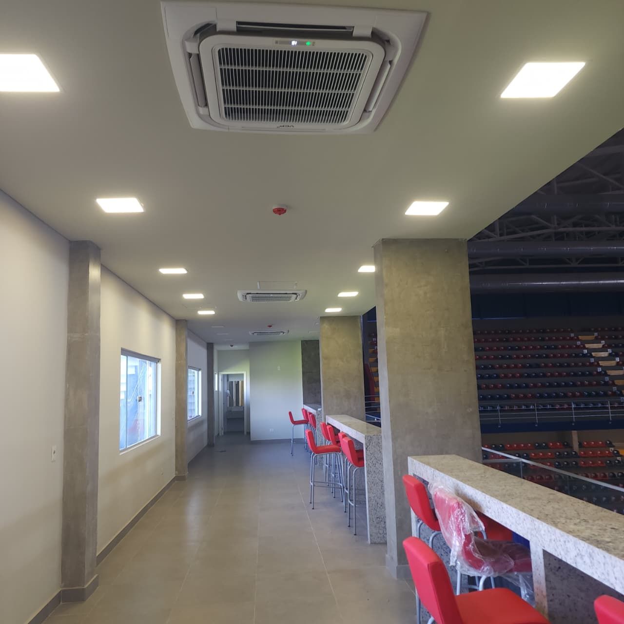 Instalación de equipos de AA. Tipo Compacto y Split.